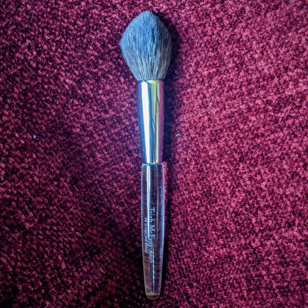 Trish McEvoy #48 sculpt and blend brush